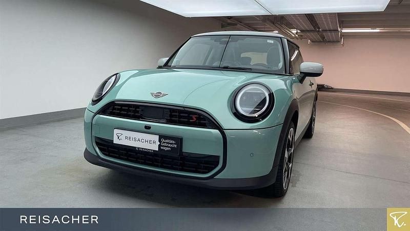 Ocean wave green Gebraucht 2024 Mini Cooper S Coupé Classic Coupé | 28.599 € (Teuer) - Bild 1/4