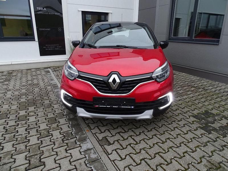 Gebraucht Renault Captur Intens 150 PS (110 kW) 2019 Rot SUV