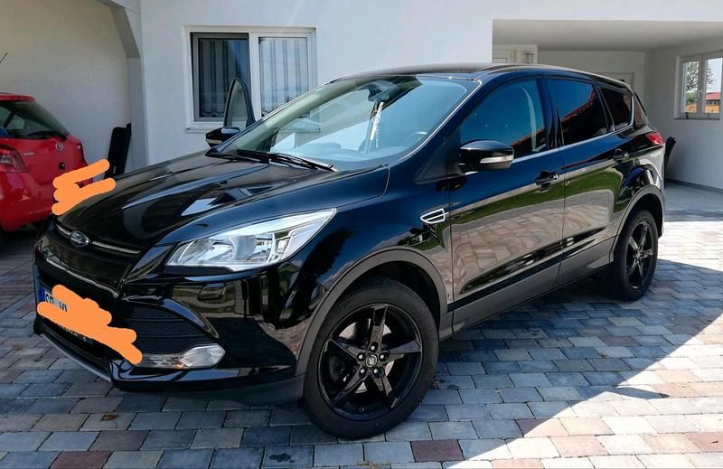 Gebraucht Ford Kuga 150 PS (110 kW) 2015 Schwarz SUV