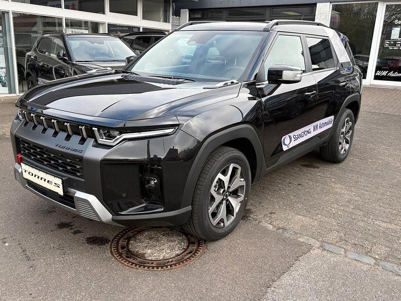 Schwarz Gebraucht 2025 Ssangyong Torres Quartz SUV | 29.970 € - Bild 1/4