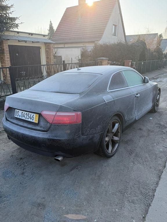 Schwarz Gebraucht 2009 Audi A5 Basis Coupé | 5.500 € (Superpreis) - Bild 1/4