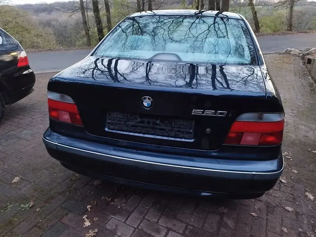 Gebraucht BMW 520 150 PS (110 kW) 1999 Blau Limousine