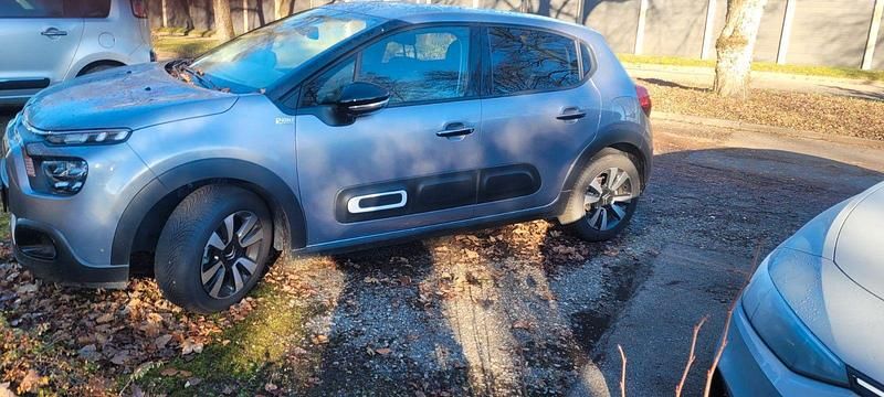 Grau Gebraucht 2023 Citroën C3 PureTech Limousine | 15.000 € (Fairer Preis) - Bild 1/4