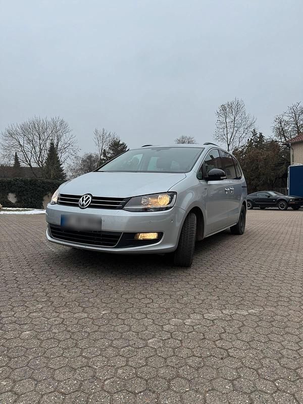 Gebraucht VW Sharan 150 PS (110 kW) 2012 Silber Van / Kleinbus