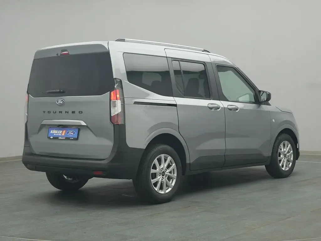 Neu Ford Tourneo Courier Titanium 125 PS (91 kW) 2026 Silber Van / Kleinbus