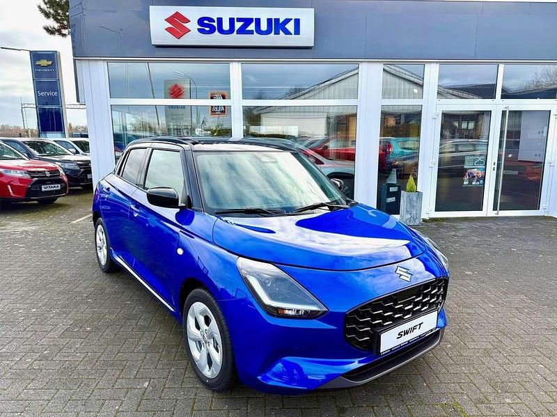 Frontier blue/super black met. Neu 2025 Suzuki Swift Comfort Limousine | 21.570 € - Bild 1/4