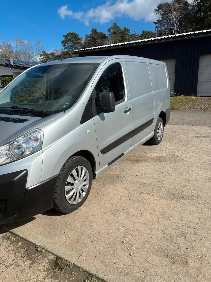 Gebraucht Peugeot Expert 120 PS (88 kW) 2015 Silber Van