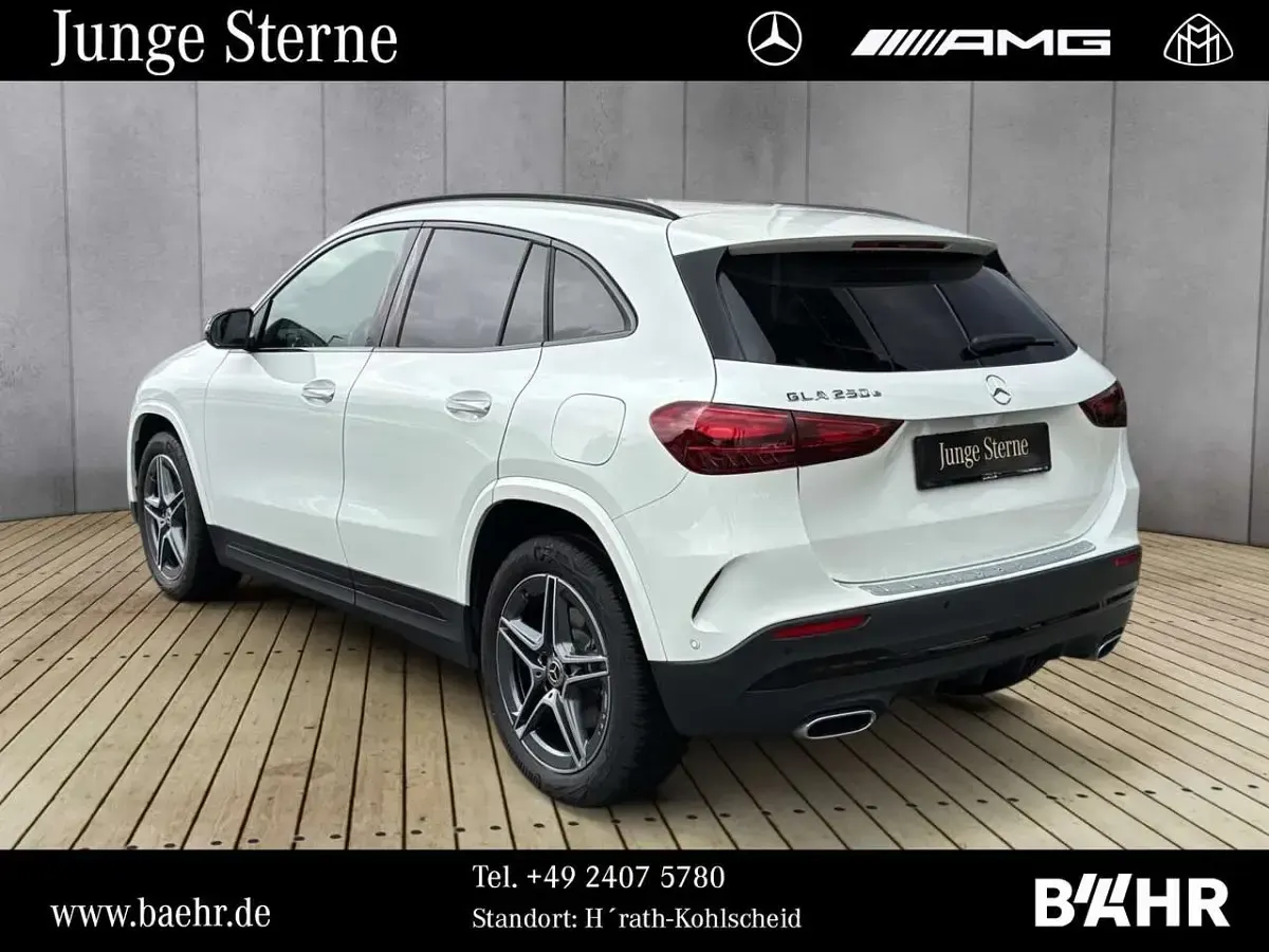 Gebraucht Mercedes GLA250 AMG 163 PS (119 kW) 2025 Polarweiß uni SUV