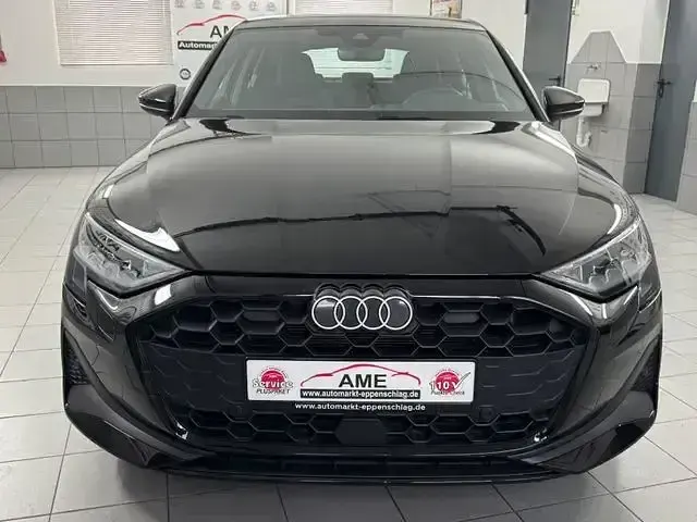 Gebraucht Audi A3 Advanced Plus 150 PS (110 kW) 2024 Schwarz Limousine
