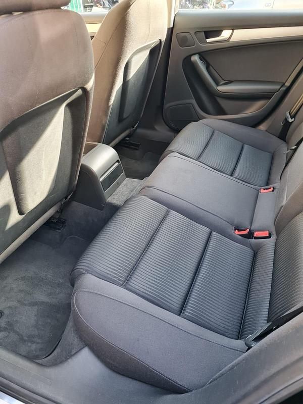 Gebraucht Audi A4 Attraction 128 PS (94 kW) 2009 Schwarz Kombi