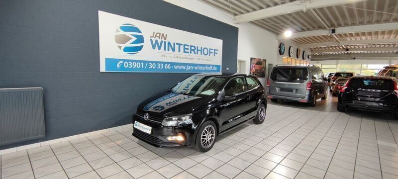 Gebraucht VW Polo Trendline 60 PS (44 kW) 2017 Schwarz Kleinwagen