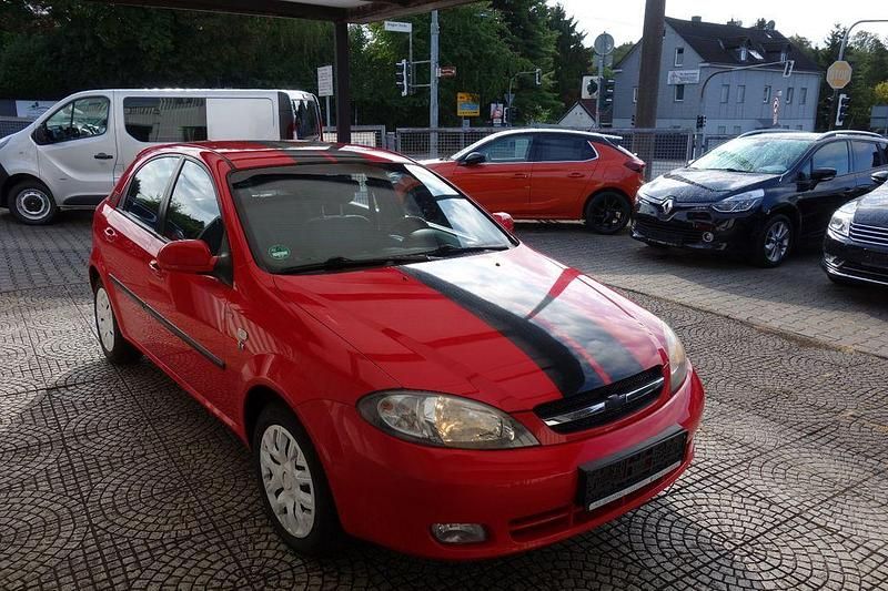 Rot Gebraucht 2009 Chevrolet Lacetti SX Limousine | 2.400 € (Guter Preis) - Bild 1/4