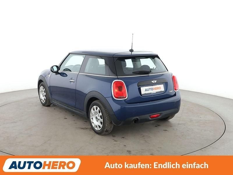 Begagnad Mini ONE 75 HK (55 kW) 2017 Blå Halvkombi