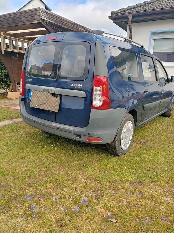 Gebraucht Dacia Logan 75 PS (55 kW) 2010 Blau Kombi