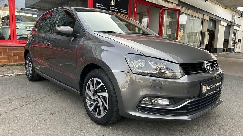 Gebraucht VW Polo Sound 90 PS (66 kW) 2018 Grau Kleinwagen
