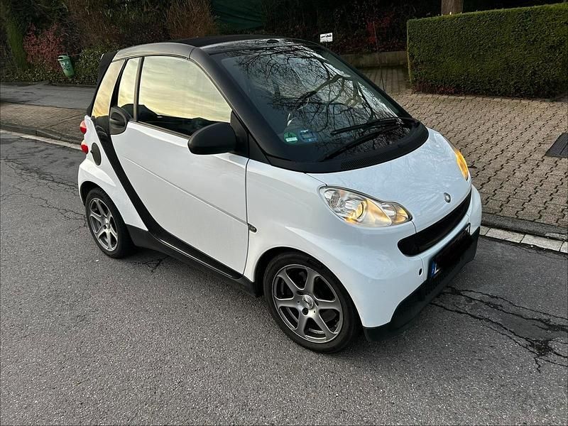 Weiß Gebraucht 2008 Smart ForTwo Cabrio Cabrio | 3.250 € (Fairer Preis) - Bild 1/4