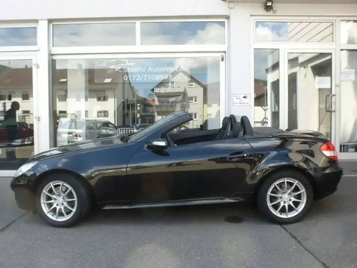 Gebraucht Mercedes SLK280 231 PS (169 kW) 2007 Obsidianschwarz met Cabrio