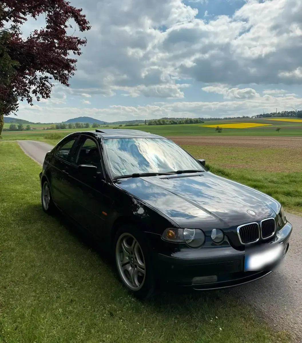 Gebraucht BMW 316 Compact Sport Line 116 PS (85 kW) 2004 Schwarz Kleinwagen