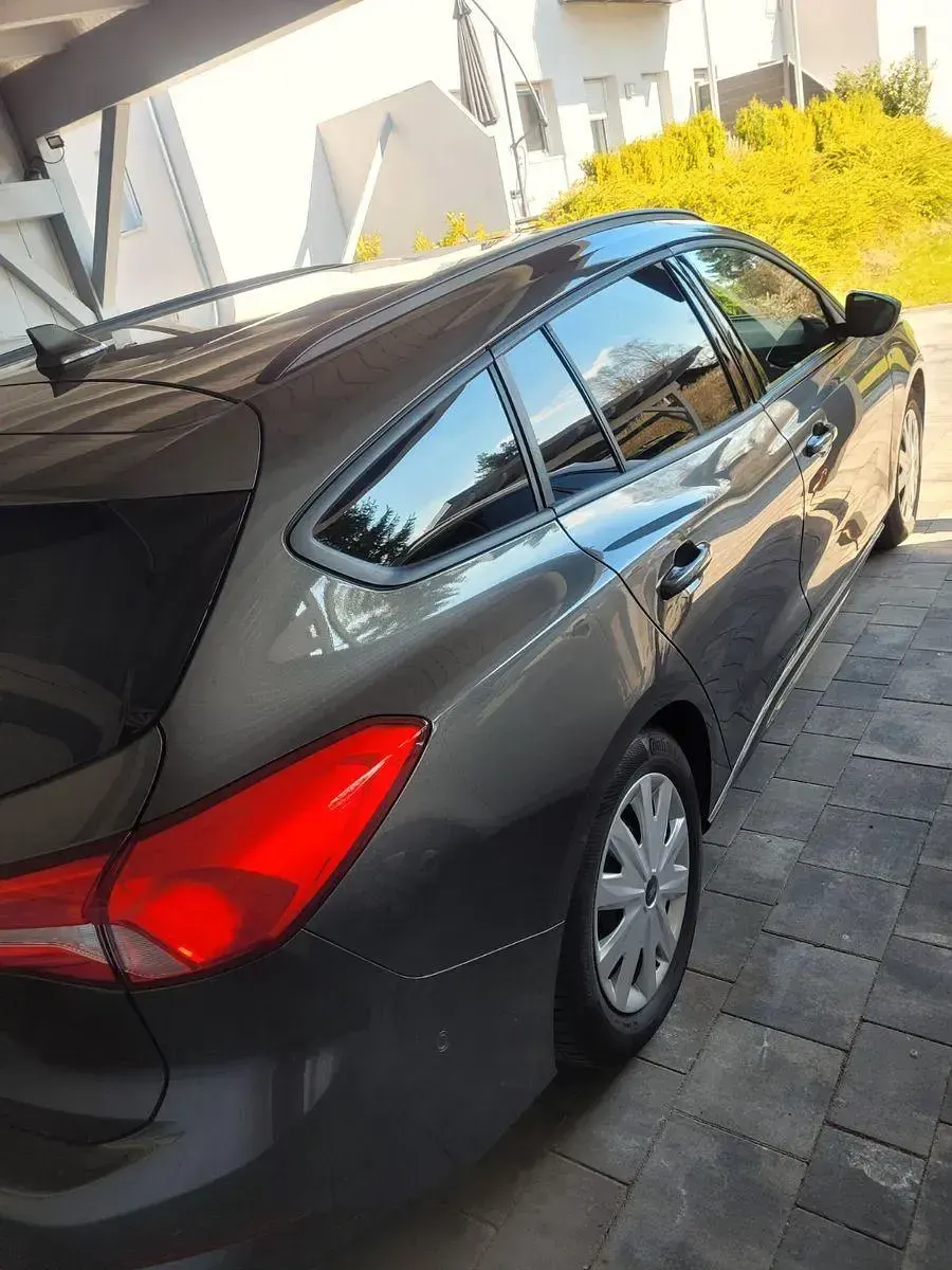 Gebraucht Ford Focus ST-Line 125 PS (91 kW) 2019 Grau Kombi