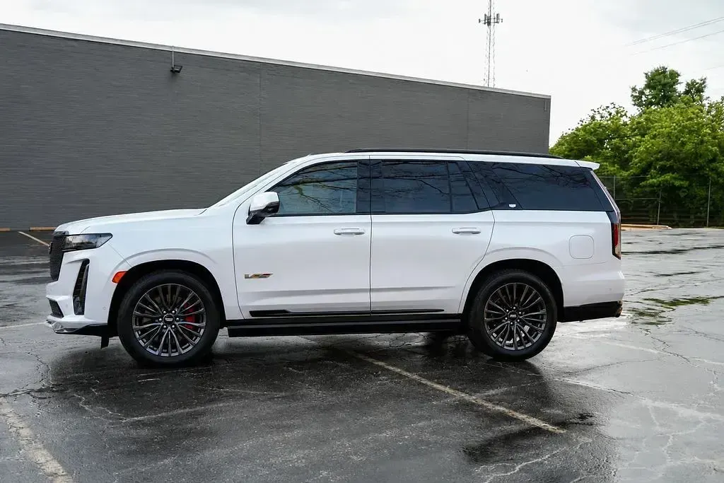 Gebraucht Cadillac Escalade 691 PS (508 kW) 2023 Weiß SUV