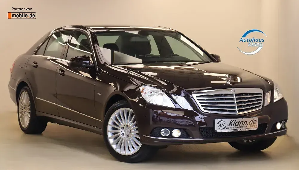 Gebraucht Mercedes E250 Elegance 204 PS (150 kW) 2009 Braun Limousine