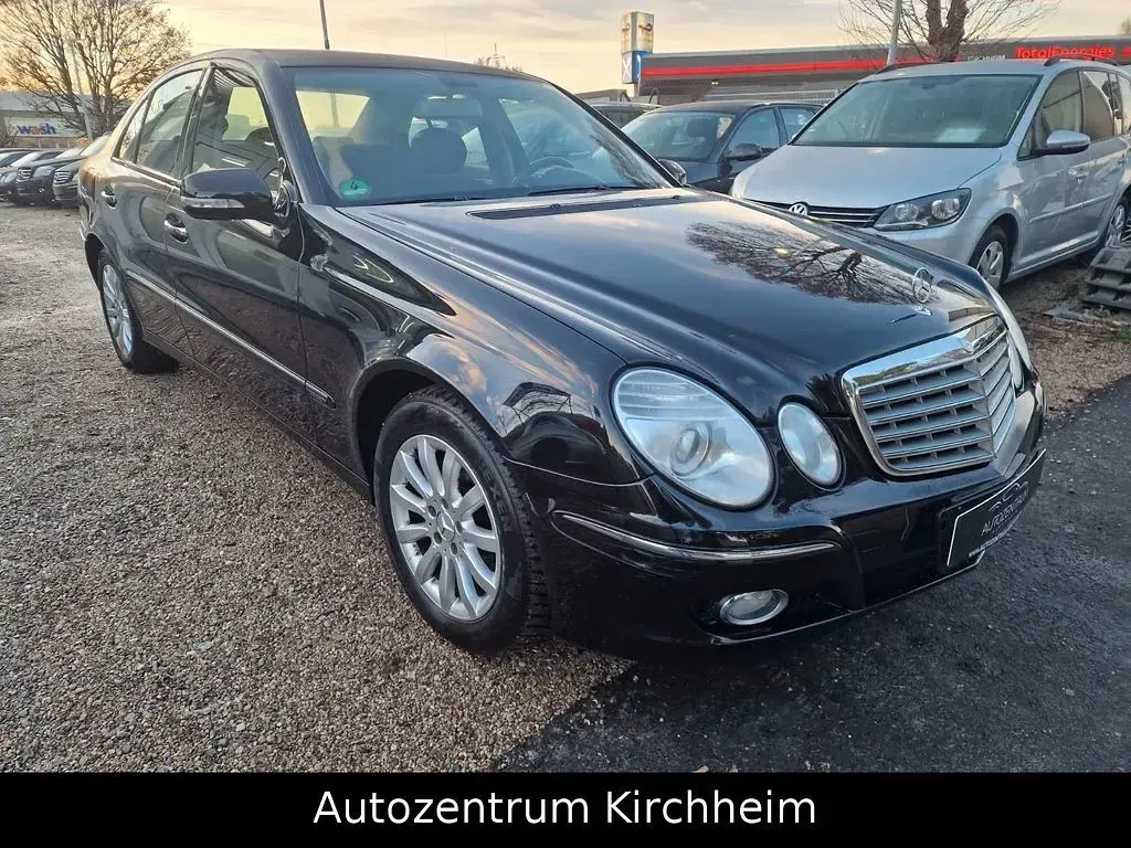 Gebraucht Mercedes E280 Elegance 190 PS (139 kW) 2008 Schwarz Limousine