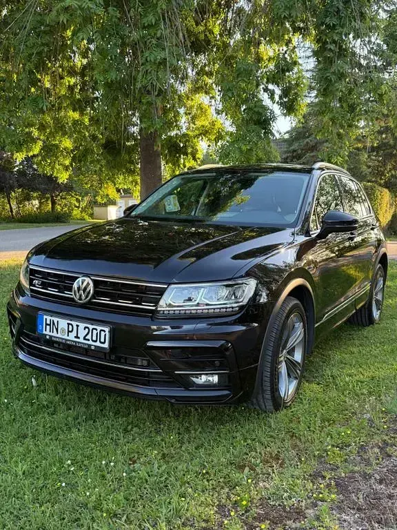 Gebraucht VW Tiguan Highline 190 PS (139 kW) 2019 Schwarz SUV