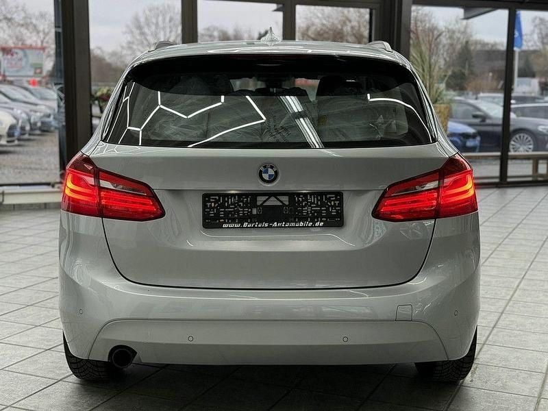 Gebraucht BMW 218 Active Tourer Advantage 136 PS (100 kW) 2017 Silber Van / Kleinbus