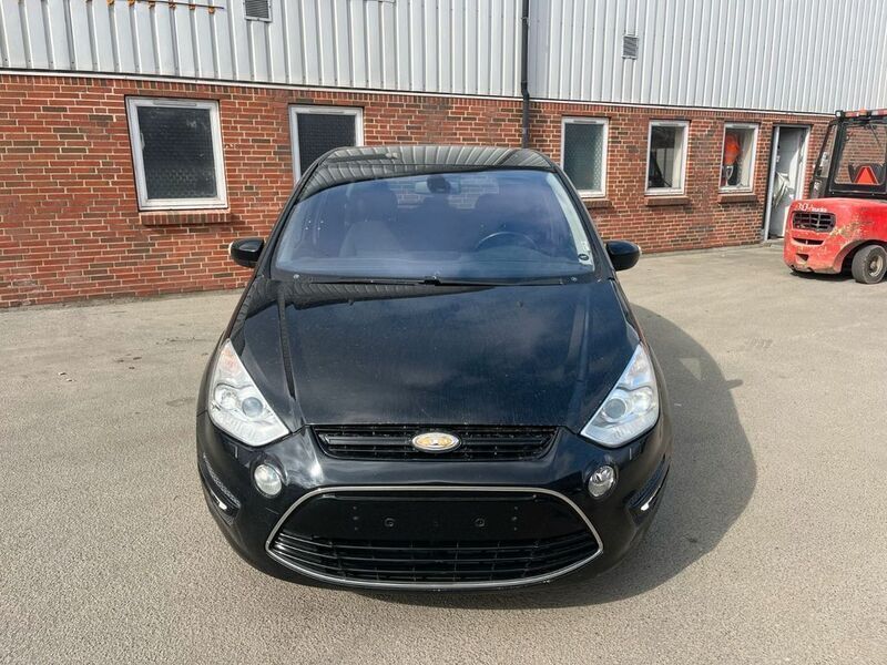 Gebraucht Ford S-MAX Titanium 140 PS (102 kW) 2010 Schwarz Van / Kleinbus