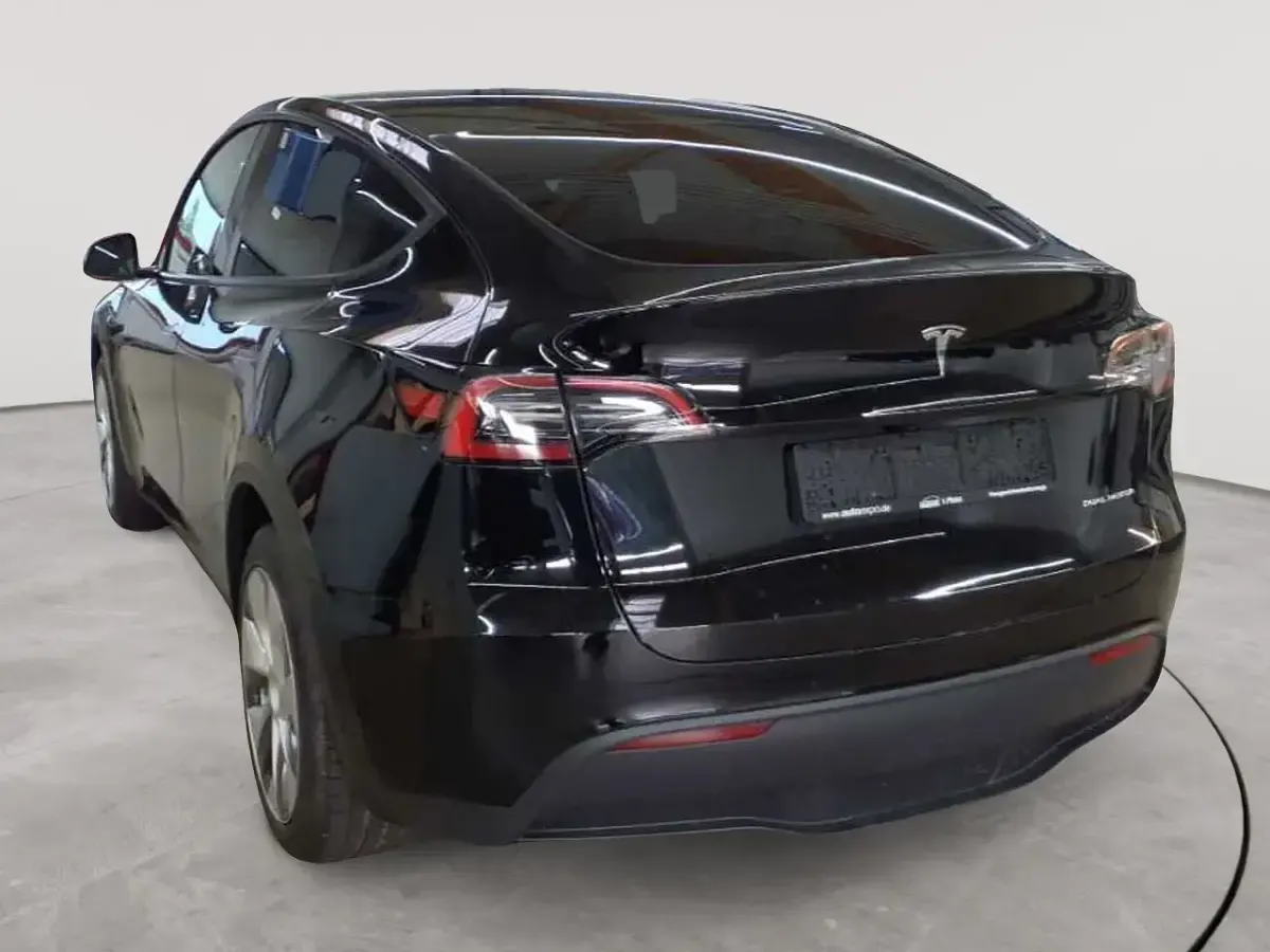 Gebraucht Tesla Model Y 378 kW (514 PS) 2023 Solid black SUV