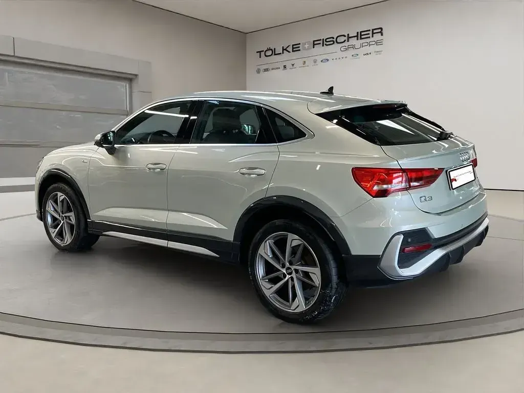 Gebraucht Audi Q3 Sportback S-Line 200 PS (147 kW) 2023 Silber SUV