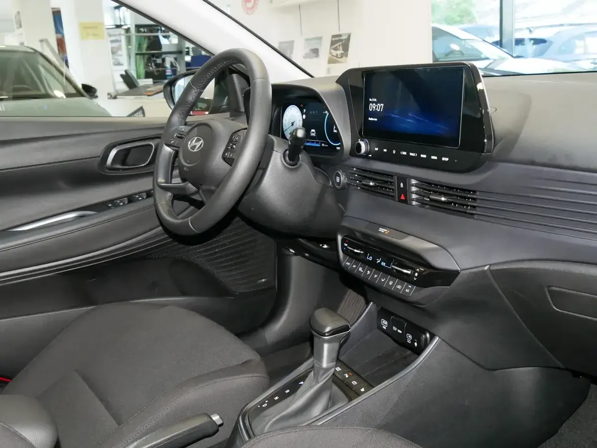 Gebraucht Hyundai i20 Prime 101 PS (74 kW) 2025 Dragon red Kleinwagen