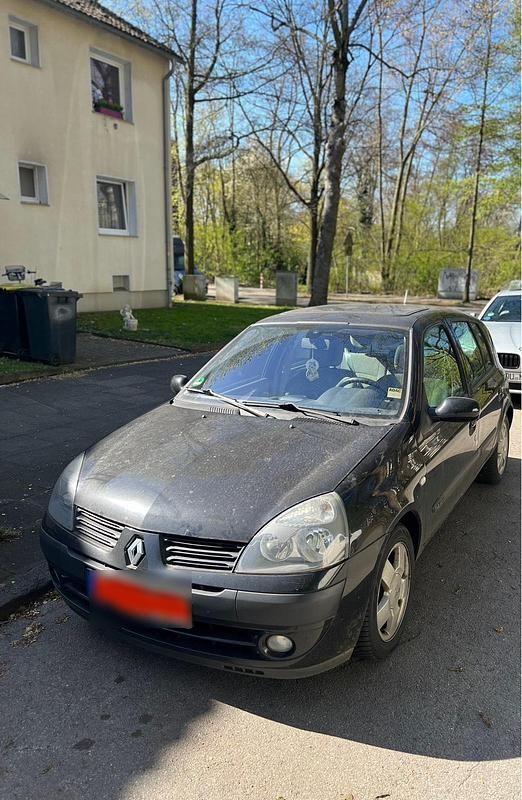 Gebraucht Renault Clio II 98 PS (72 kW) 2005 Schwarz Kleinwagen