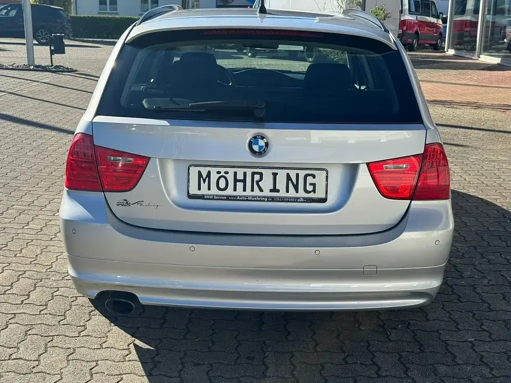 Second-hand BMW 320 184 CP (135 kW) 2012 Argintiu Break