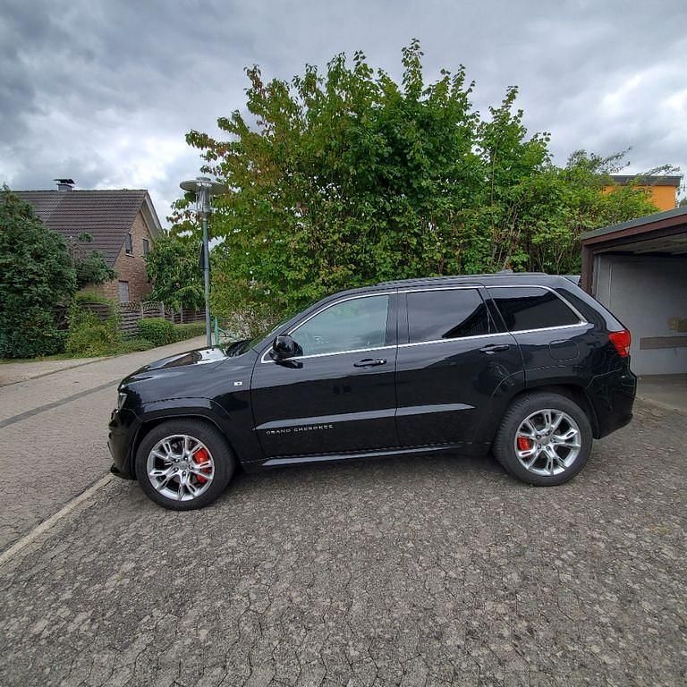 Schwarz Gebraucht 2013 Jeep Grand Cherokee SRT SUV | 29.999 € (Guter Preis) - Bild 1/4