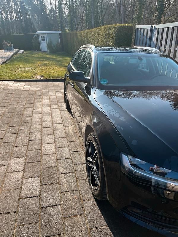 Gebraucht Audi A4 150 PS (110 kW) 2015 Schwarz Kombi