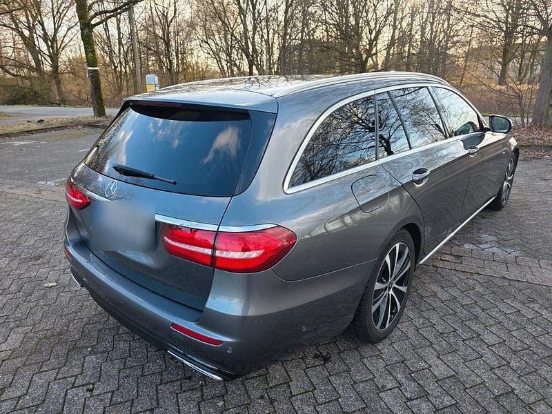 Gebraucht Mercedes E300 245 PS (180 kW) 2019 Grau Kombi