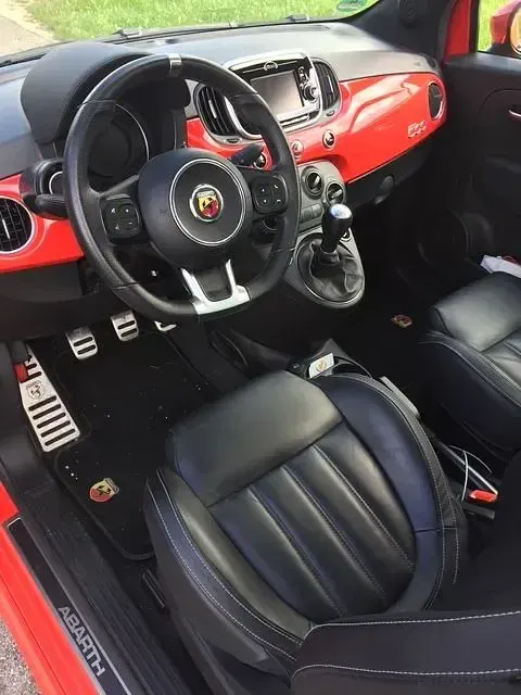 Gebraucht Abarth 595 145 PS (106 kW) 2017 Rot Kleinwagen
