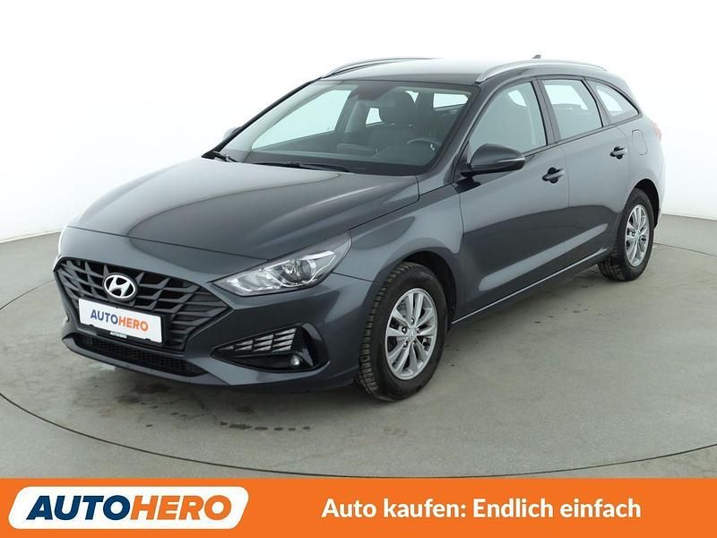 Gebraucht Hyundai i30 Pure 110 PS (80 kW) 2021 Grau Kombi