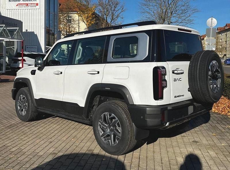 Neu Baic BJ40 234 PS (172 kW) 2025 Weiß SUV