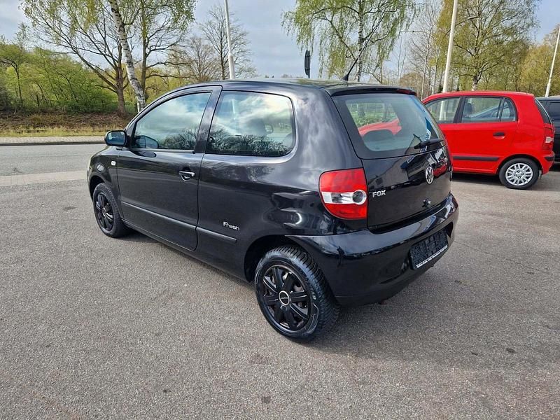 Second-hand VW Fox 54 CP (39 kW) 2008 Negru Hatchback