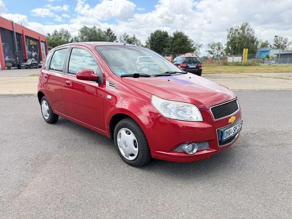 Gebraucht Chevrolet Aveo LT 101 PS (74 kW) 2009 Rot Kleinwagen