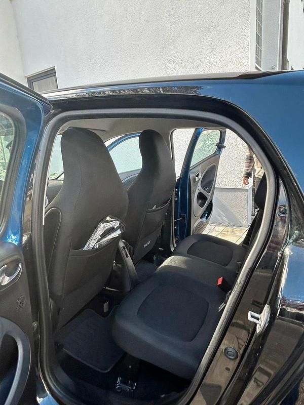 Gebraucht Smart ForFour Electric Drive Passion 60 kW (82 PS) 2018 Blau Kleinwagen