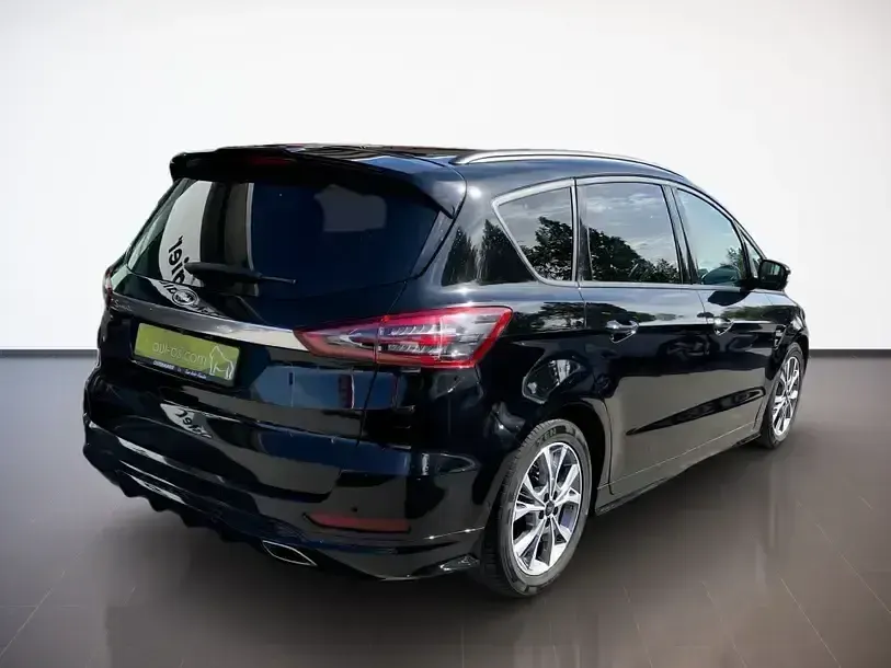 Używany Ford S-MAX ST-Line 190 KM (139 kW) 2018 Czarny Minivan