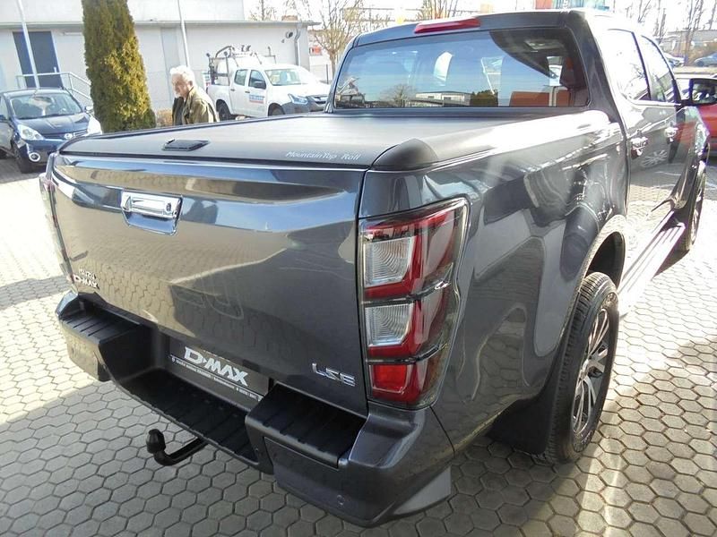Neu Isuzu D-Max 163 PS (119 kW) 2025 Islay grey Pickup
