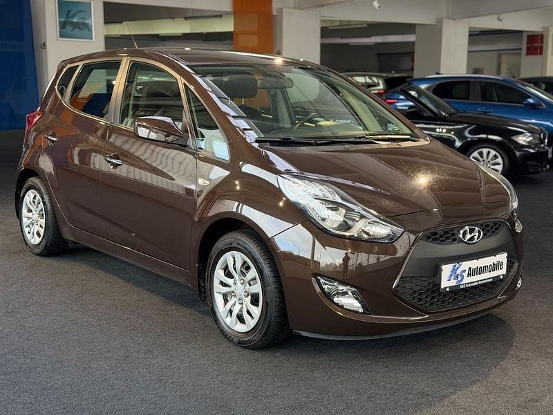 Gebraucht Hyundai ix20 Classic 90 PS (66 kW) 2016 Braun Kleinwagen