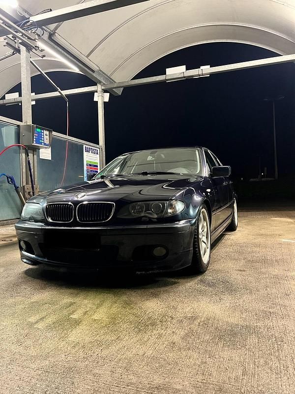 Blau Gebraucht 2001 BMW 325 Limousine | 5.490 € (Etwas zu teuer) - Bild 1/4