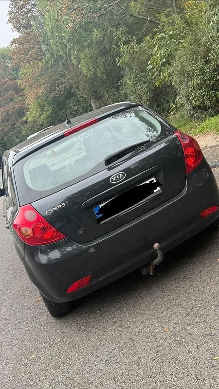Schwarz Gebraucht 2007 Kia Ceed Kleinwagen | 1.400 € - Bild 1/4