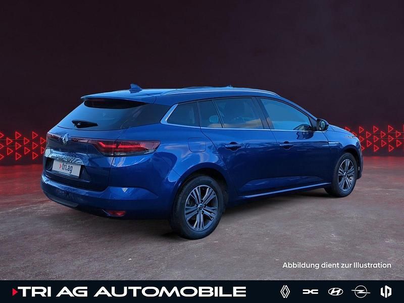 Gebraucht Renault Mégane GrandTour Intens 140 PS (102 kW) 2023 Ironblau (metallic) Kombi