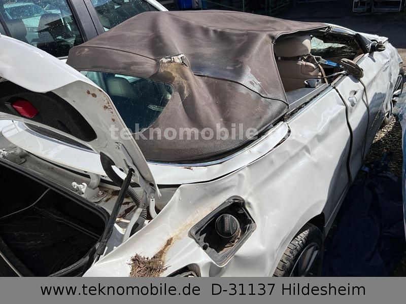 Gebraucht BMW 220 190 PS (139 kW) 2015 Weiß Cabrio